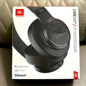 JBL Harman Headphones LIVE 500 BT